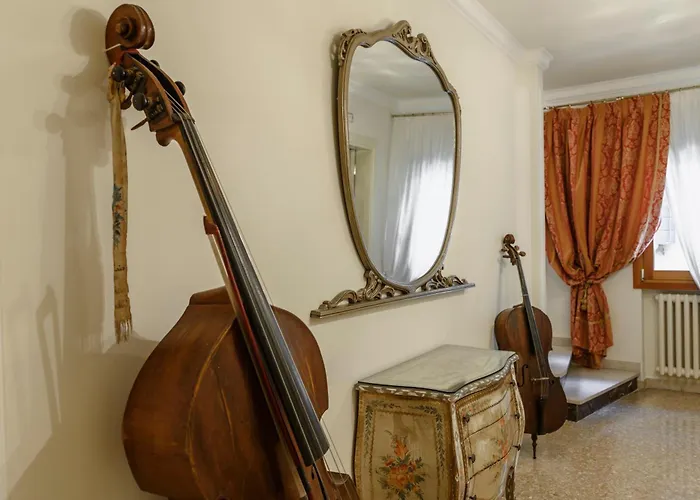 Al Leon Bed & Breakfast 3*