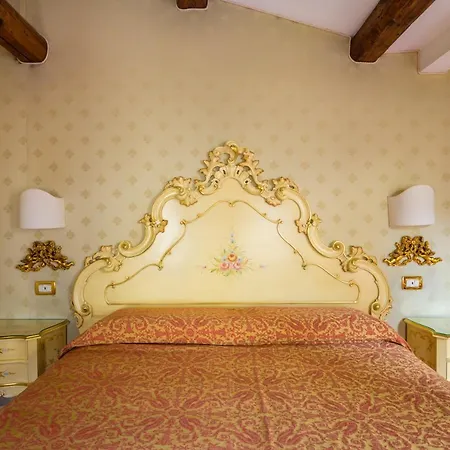 Al Leon Bed & Breakfast 3*
