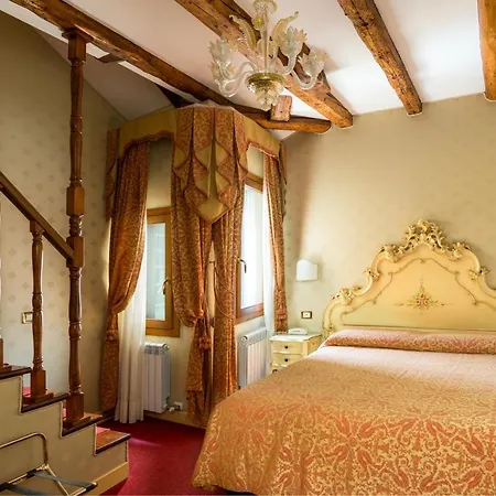 Al Leon Bed & Breakfast 3*