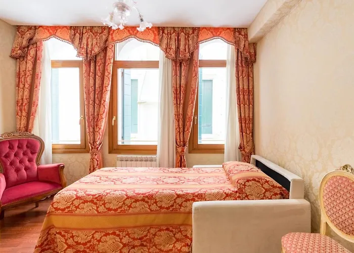 ロカンダ アル レオン 3* ヴェネツィア