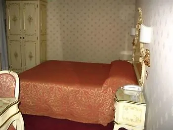 ロカンダ アル レオン 3* ヴェネツィア