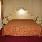 Al Leon Bed and breakfast