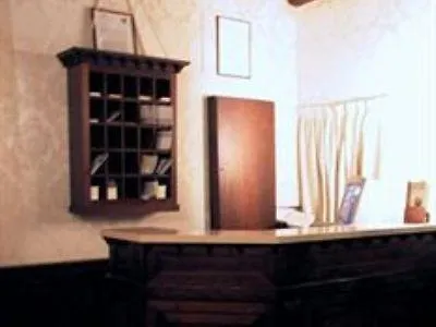 Al Leon 4* البندقية