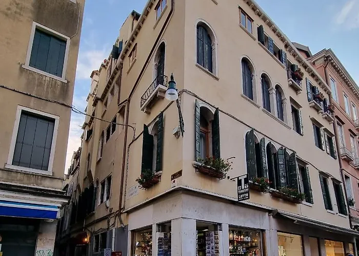 洛坎达阿莱昂酒店