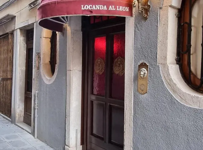 Oda ve Kahvaltı Al Leon