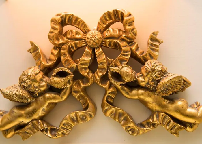 Oda ve Kahvaltı Al Leon