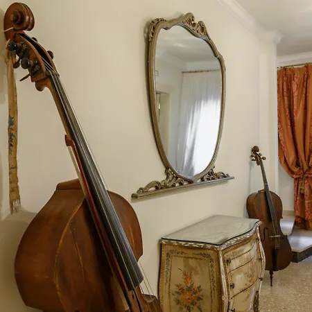 Al Leon Bed & Breakfast 3*