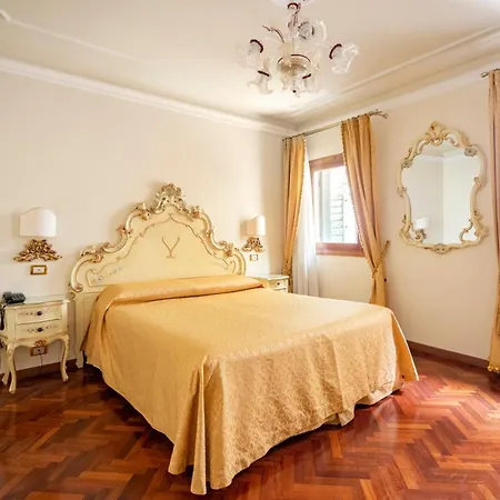 Al Leon Bed & Breakfast Venice