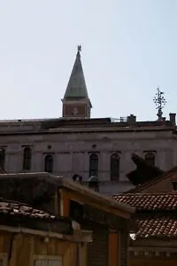 Al Leon Bed & Breakfast 3*